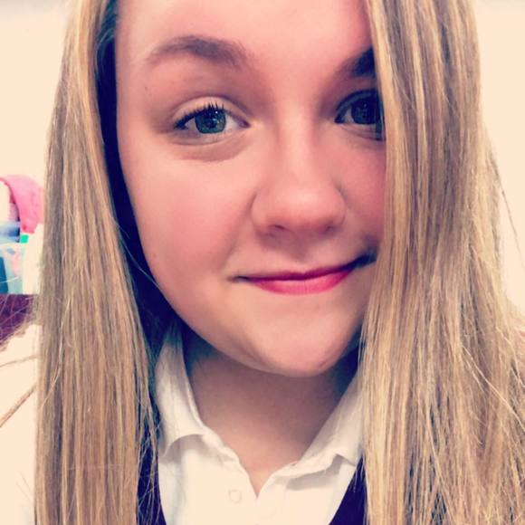 Meet your Posher, Paige - Picture 1 of 1